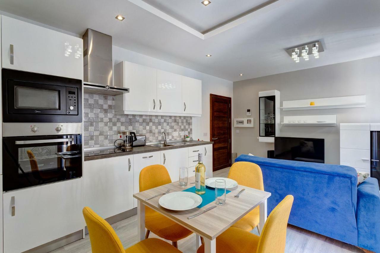 Modern Apartment Just Off The Promenade 斯利马 外观 照片